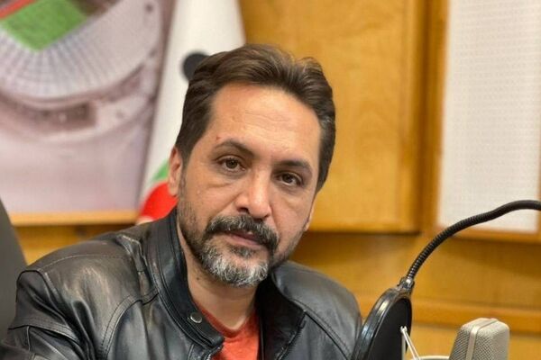 با ایران قهرمان در سنگر رادیو ورزش
