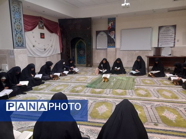جزء خوانی قرآن کریم در حوضه بسیج خواهران آشخانه
