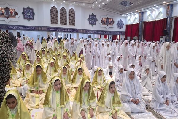 جشن تکلیف دانش‌آموزان دختر شهرستان بویراحمد