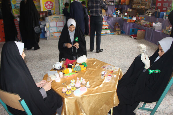 نمایشگاه طرح جابر در مدرسه باباییان ناحیه یک قم