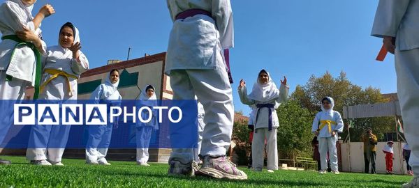 المپیاد ورزشی درون مدرسه‌ای