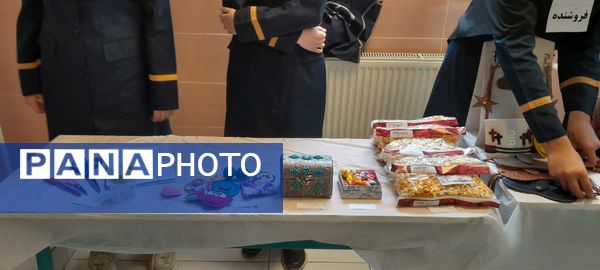 جشنواره نوجوان خوارزمی تلفیقی از علم و عمل در دبیرستان استعدادهای درخشان فرزانگان ملارد