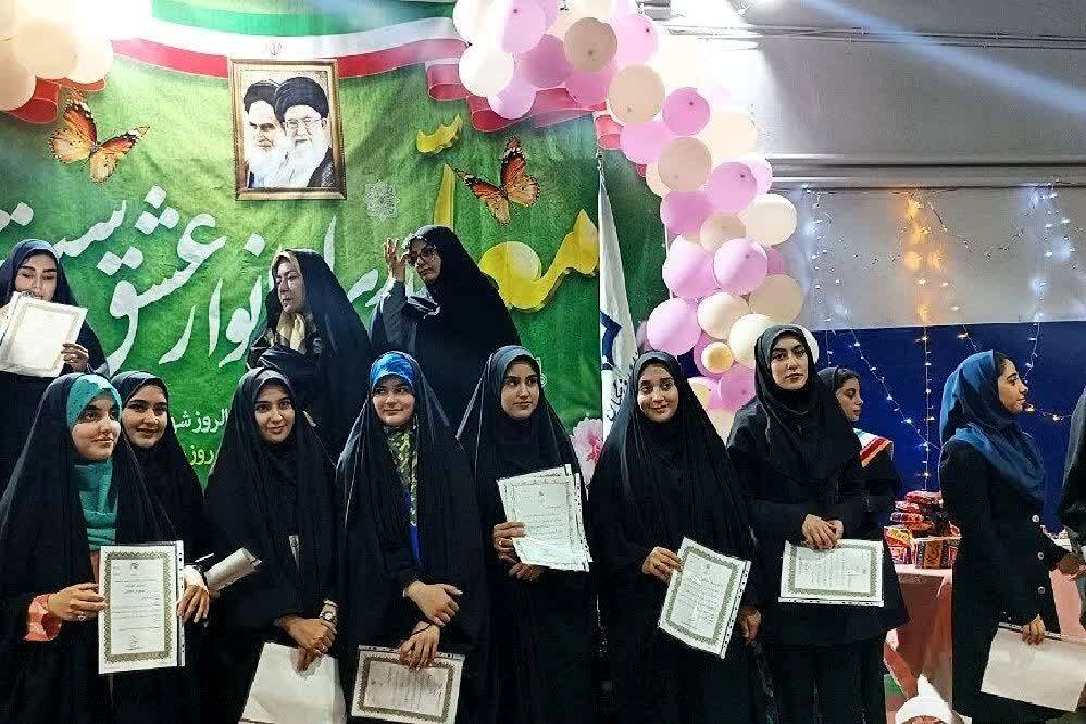 مراسم گرامیداشت روز معلم در مرکز آموزش عالی عترت واوان اسلامشهر