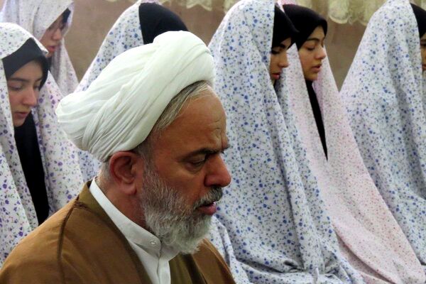 طرح نور چشم در دبیرستان دخترانه صدیقه طاهره ناحیه یک شهرری