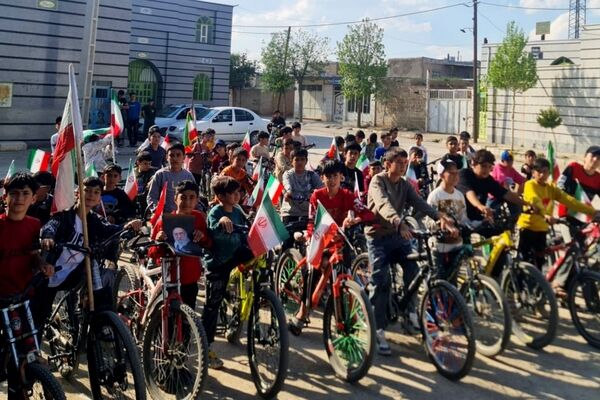 حضور خودجوش دوچرخه‌سواران در فیض آباد؛ اقدامی نمادین برای ترویج همبستگی