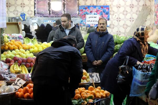 بازار داغ یلدا در زنجان