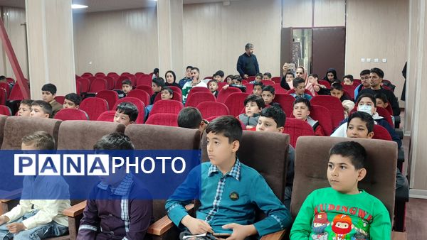 حضور پرشور دانش آموزان قرآن‌خوان ملارد در چهل و سومین دوره مسابقات قرآن عترت و نماز 