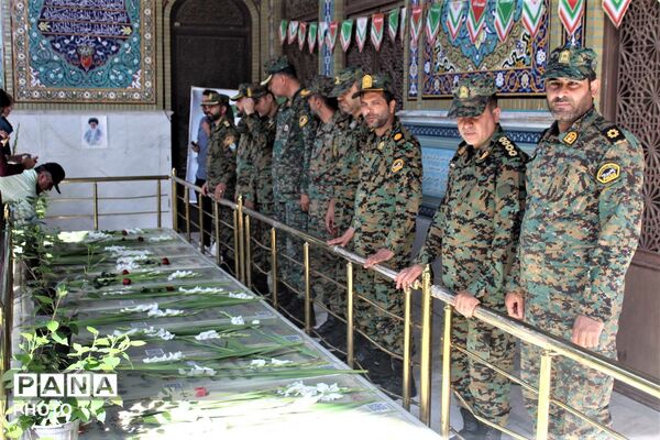 گلباران مزار شهدای حماسه آزادسازی خرمشهر در قم
