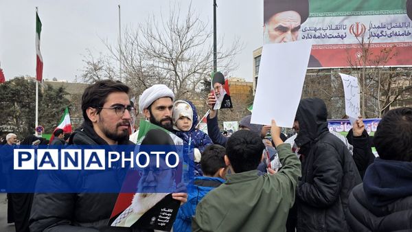 حضور چهل و هفتم از قاب دوربین پانا (۱)