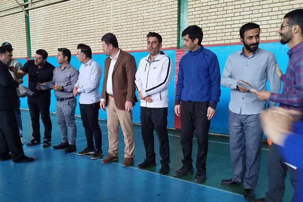برگزاری مسابقات فوتسال دانش‌آموزان پسر منطقه کهریزک