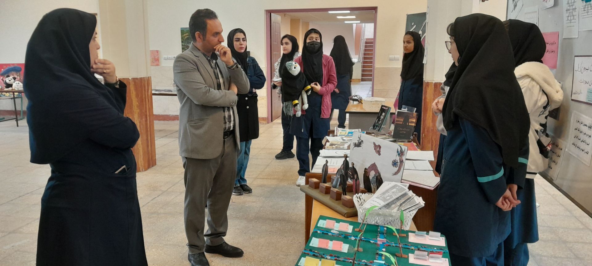 فرزانگان سمپاد ملارد در مدار پژوهش