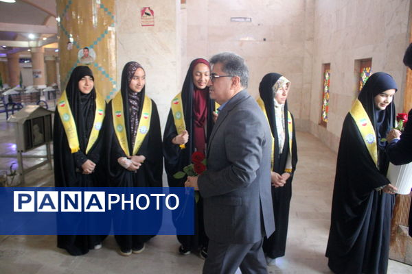 تجدید میثاق با شهدا در بوشهر