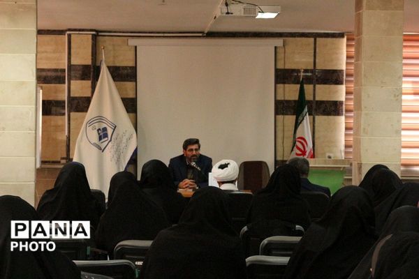  جلسه هم‌اندیشی همکاران پرورشی فیروزکوه 