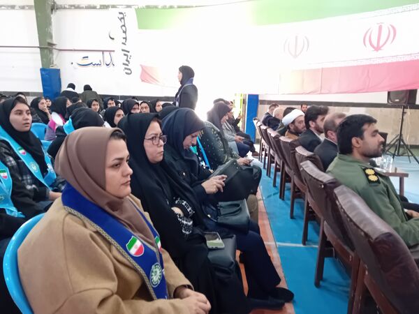 گردهمایی دختران نسل سلیمانی در دبیرستان فاطمه الزهرا(س) 