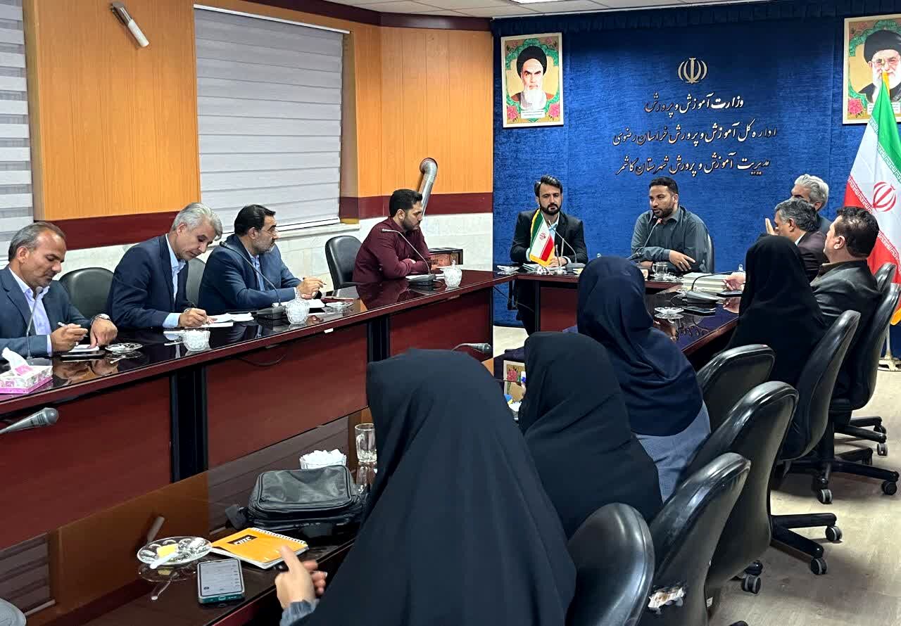 توجه مدارس غیردولتی به سند تحول بنیادین مهم است