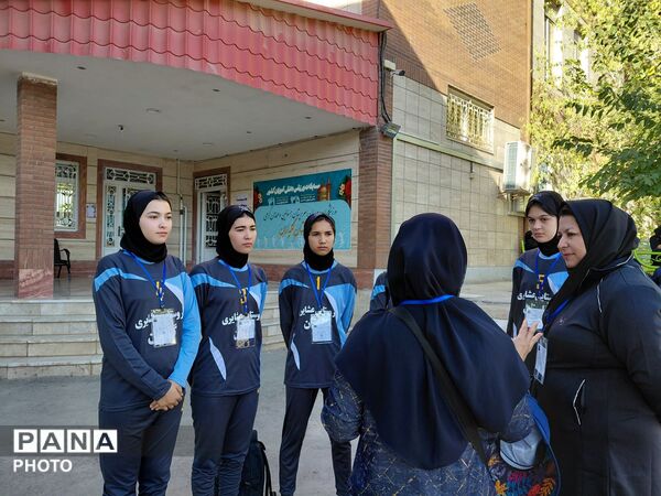 پذیرش و هماهنگی تیم های دانش اموزان دختر از مناطق روستایی و عشایری سراسر کشور