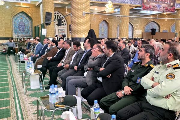 برگزاری یادواره سه هزار ستاره، ۳۰۰۰ چراغ راه به مناسبت هفته دفاع مقدس در شهرستان قرچک