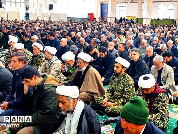 نماز عید سعید فطر در شهرستان کاشمر 