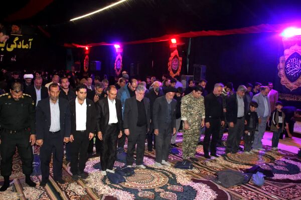 وداعی غم‌انگیز با شهید گمنام در نورآباد