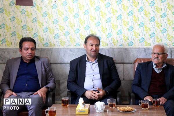 آیین بزرگداشت «خاطره‌سازان» در آموزشگاه شهید جوادی