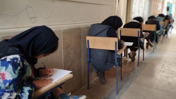 حال و هوای دانش‌آموزان منطقه معمولان در آزمون‌های نوبت اول