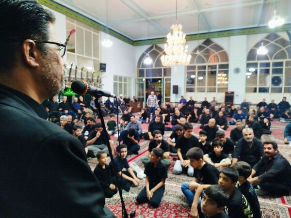 کاشمر، پرچم‌دار عزای حسین (ع)
