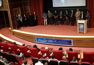 جلسه انجمن اولیا و مربیان در دبیرستان هاجر بیرجند