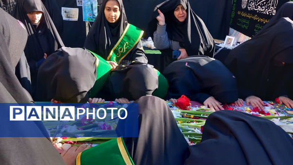 انس و ارادت دانش‌آموزان مدارس ناحیه یک قم به شهید گمنام