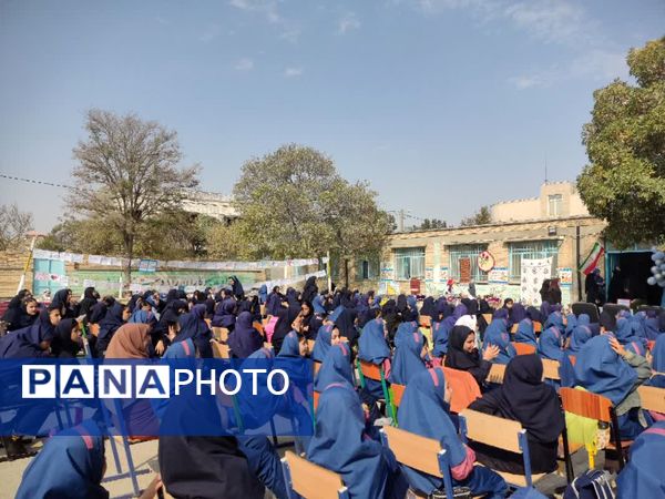 جشنواره غذا در مدرسه مدرس شهرستان چناران