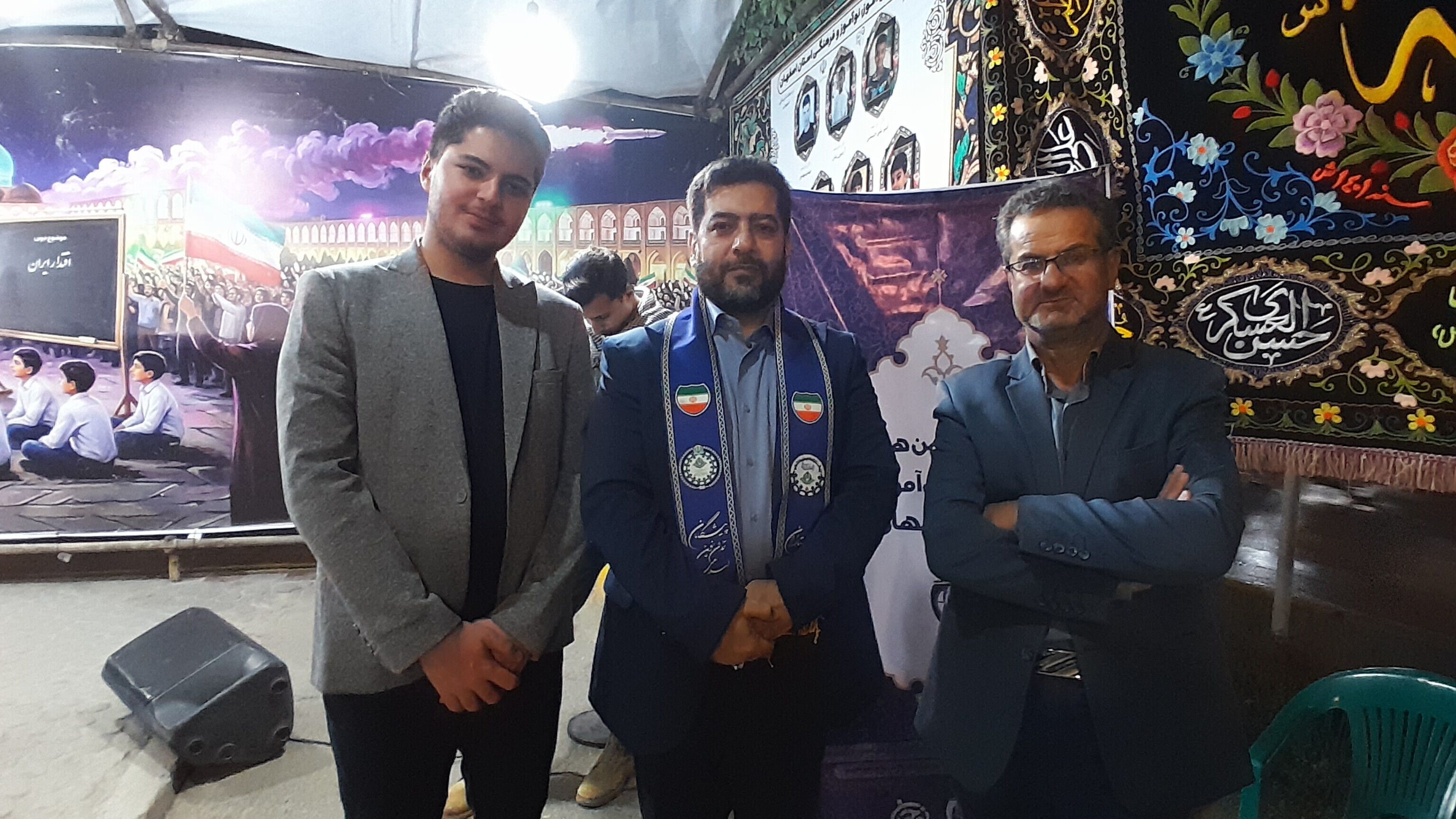 اعضای تشکل‌های دانش‌آموزی اصفهان پای کار ایران
