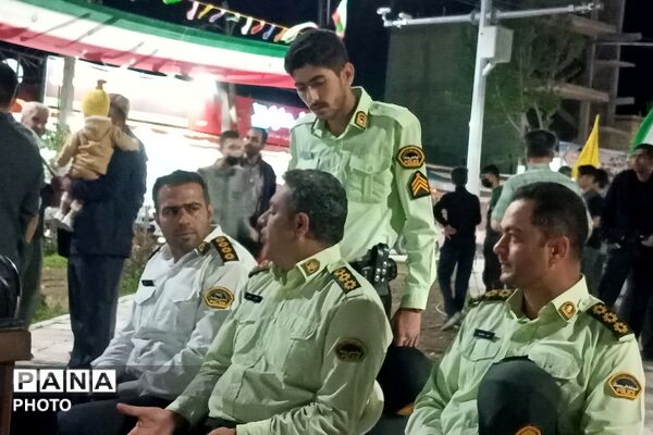 مردم بن میدان حماسه را خالی نمی‌کنند 