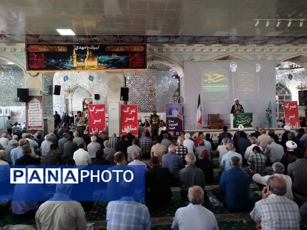 حضور پرشور جوانان و نوجوانان در نماز جمعه کاشمر