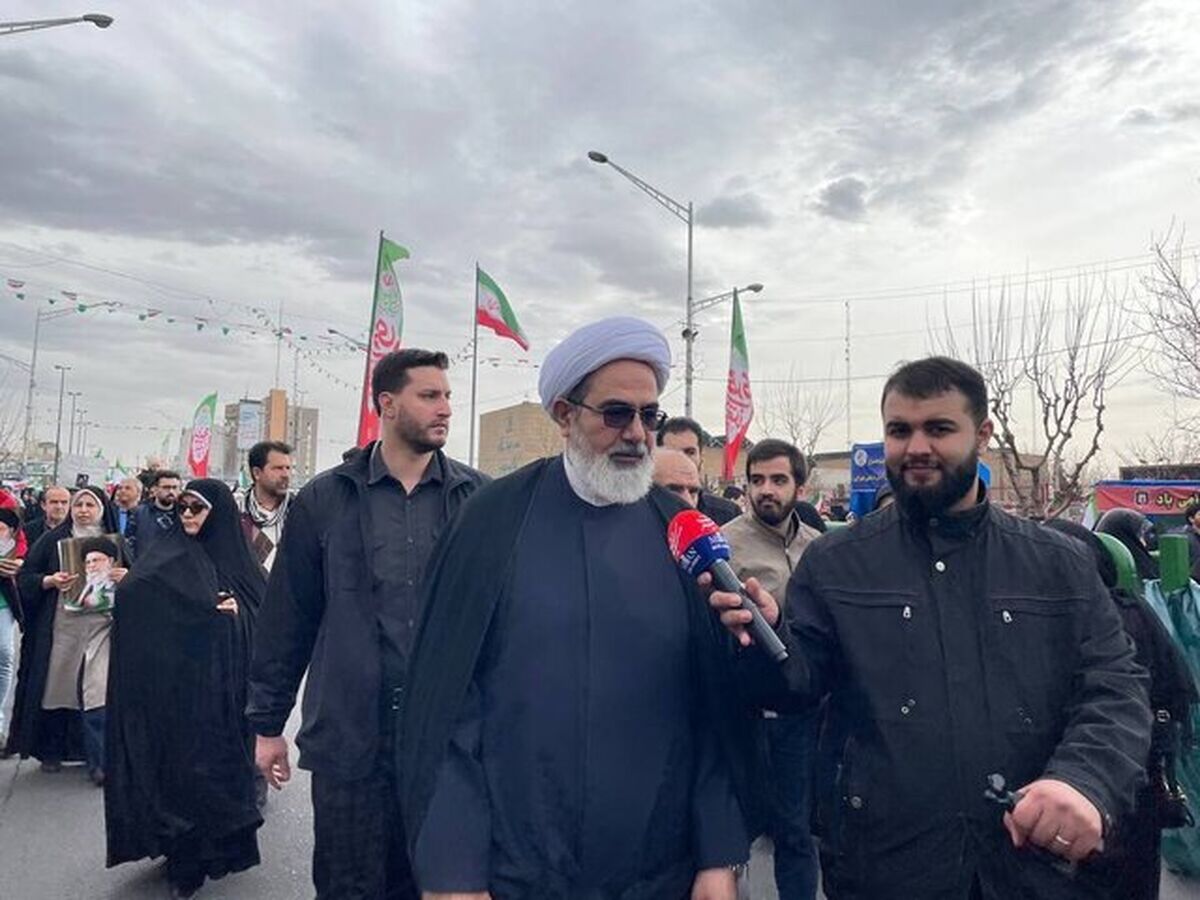 ملت آماده جانفشانی در برابر دشمن است