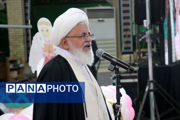 جشن تکلیف ۲۰۰۰نفری دانش‌آموزان دختر شهر یزد 