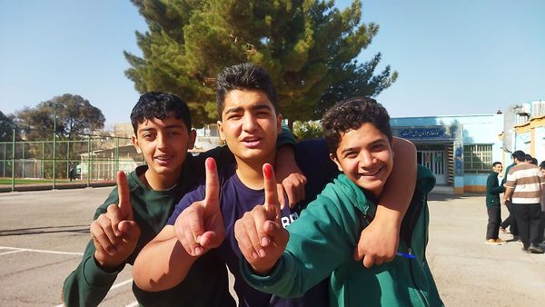 انتخابات شورای دانش آموزی در دبیرستان شاهد ابوذر غفاری نیشابور 