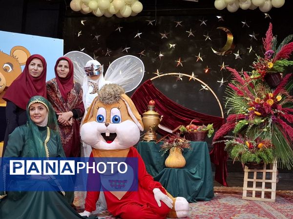 جشن یلدا ۱۴۰۴ در مدرسه ۱۷ شهریور شهرستان بجنورد 