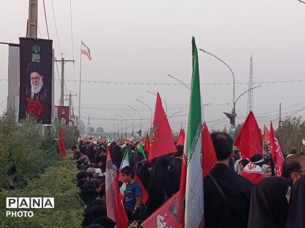 تلاقی دریای سرخ و سیاه مردم در حماسه وداع با قائد امت
