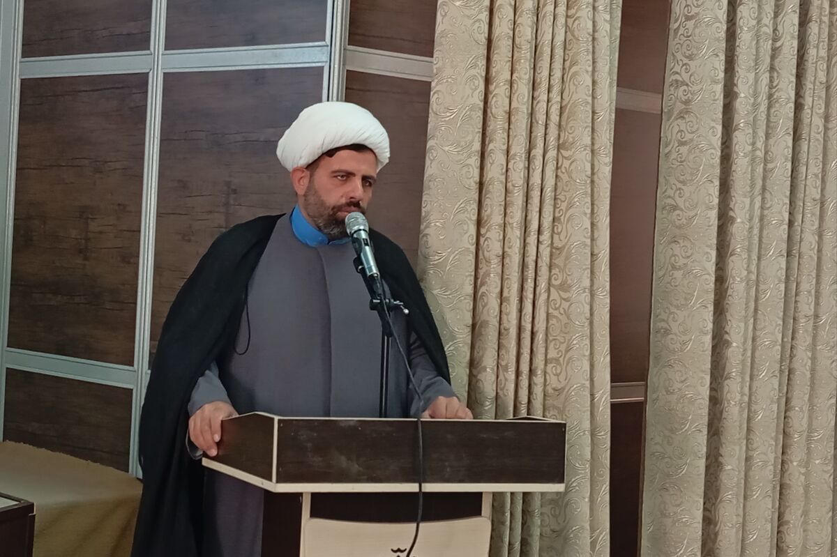 قرآن کلید اصلی مقابله با تهاجمات فرهنگی در میان نوجوانان است