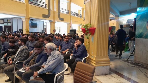 صدای ایثار در مدرسه سعادت طنین‌انداز شد؛ برگزاری یادواره شهدای دانش‌آموز انقلاب اسلامی
