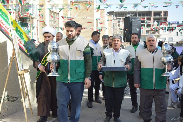 عطر رضوی در جشن نیمه شعبان مدرسه حکمت