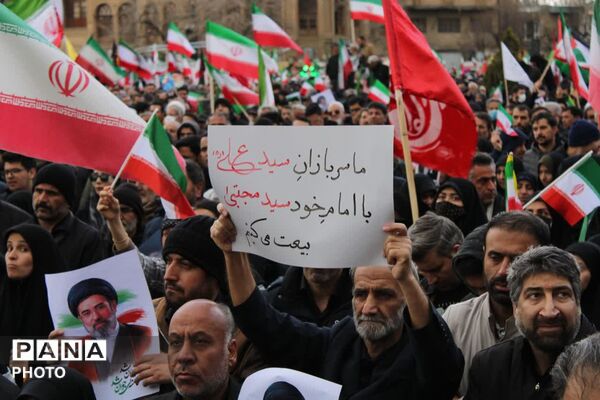 مراسم باشکوه بیعت مردم همدان با رهبر جدید انقلاب اسلامی 