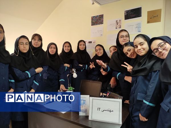 دانش‌آموزان سمپاد ملارد در قالب کارگروه‌های شغلی، همایشی زیبا رقم زدند