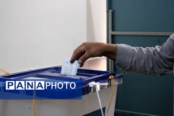 حضور خرم‌ آبادی‌ها پای صندوق‌های رای 