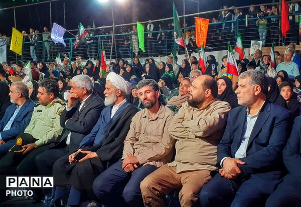 نهمین کنگره شهدا با گرامیداشت ۱۱۰۰ شهید فرهنگی و دانش‌آموزی منطقه ۱۶ تهران