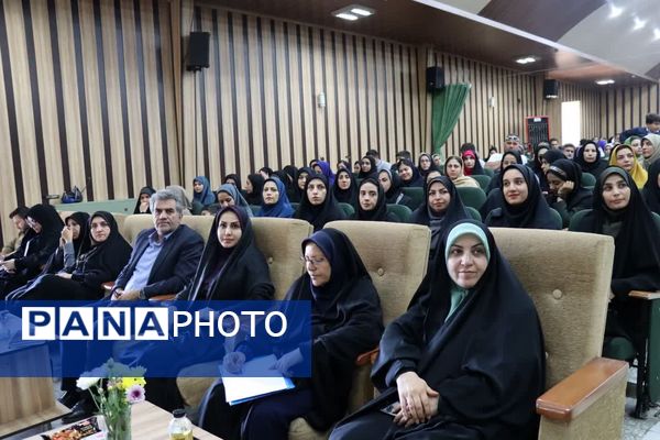 آیین تجلیل از برگزیدگان استانی جشنواره جابربن‌حیان و اصلاح روش‌های آموزش و تحول در محیط یادگیری در البرز