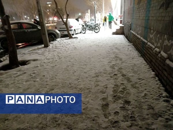 بارش برف در شهر مشهد 