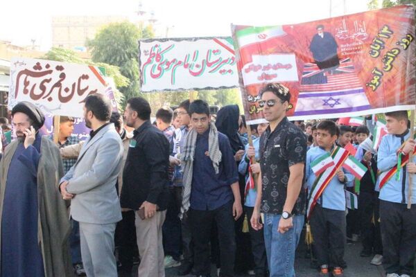 فریاد استکبارستیزی در قیامدشت طنین‌انداز شد