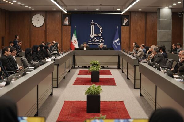 هم‌اندیشی بسیج اساتید با وزیر علوم، تحقیقات و فناوری مشهد