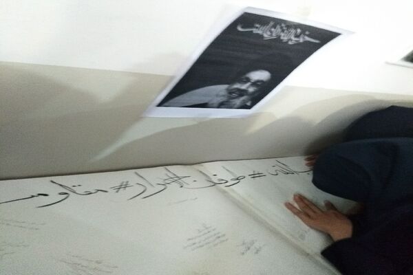 مراسم بزرگداشت فرماندهان مقاومت در دبیرستان هوشنگی