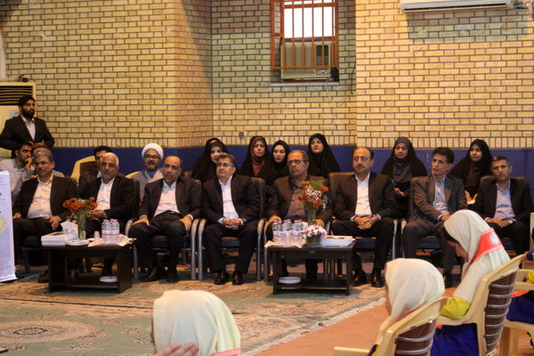آیین سپاس معلم در دبستان دخترانه شهید باهنر بوشهر